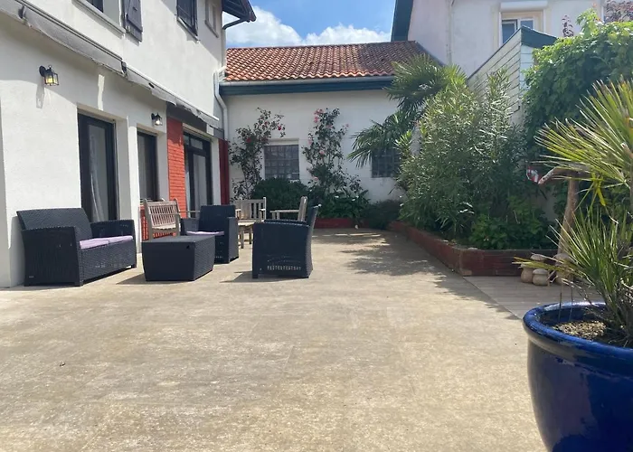 Hiru Alabak - Maison A Biarritz, Piscine, Jardin, 8 Personnes Villa Biarriz