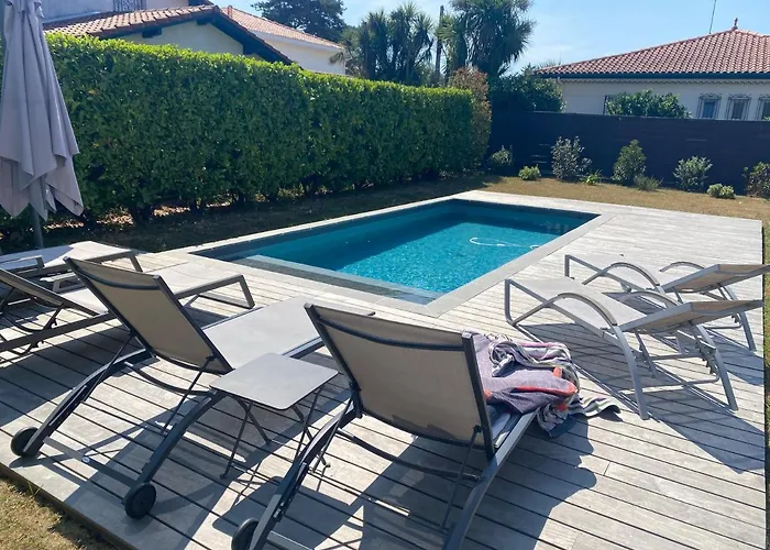 Villa Hiru Alabak - Maison A Biarritz, Piscine, Jardin, 8 Personnes *